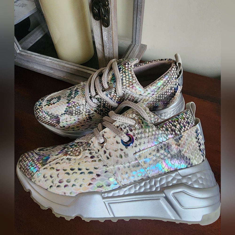 Steve Madden high-top sneakers, Little girls size 1